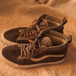 Grey Sherpa Lined Vans High-Top Sneakers